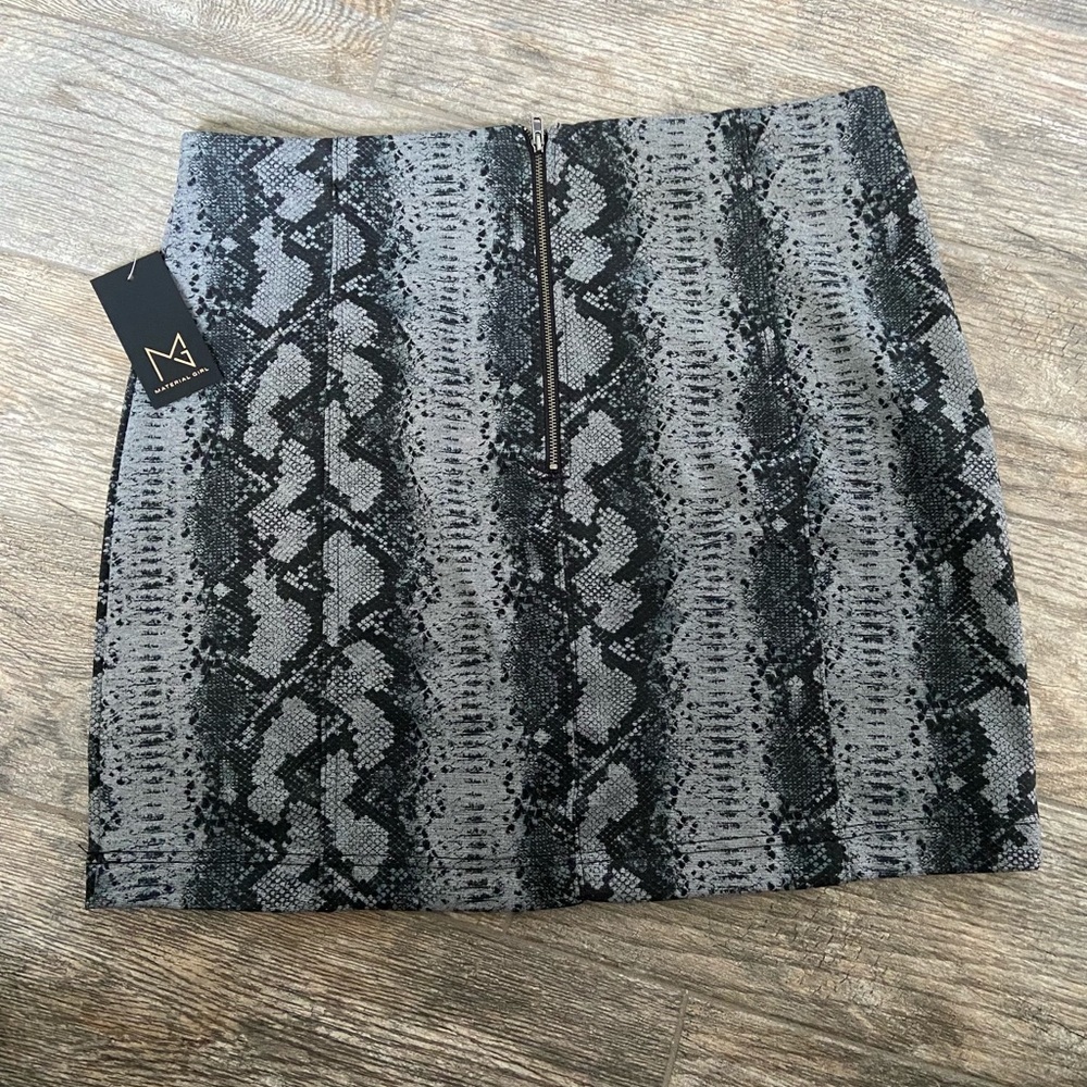 Material Girl python print mini skirt - Picture 5 of 11